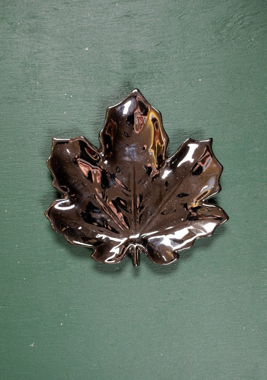 Decorator's Warehouse Maple Leaf Trinket Dish