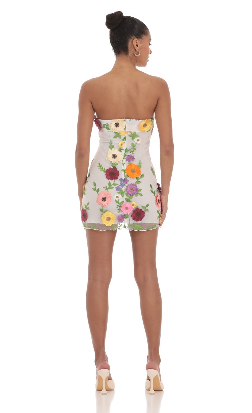 Lucy In The Sky 3-D Floral Strapless Dress in White
