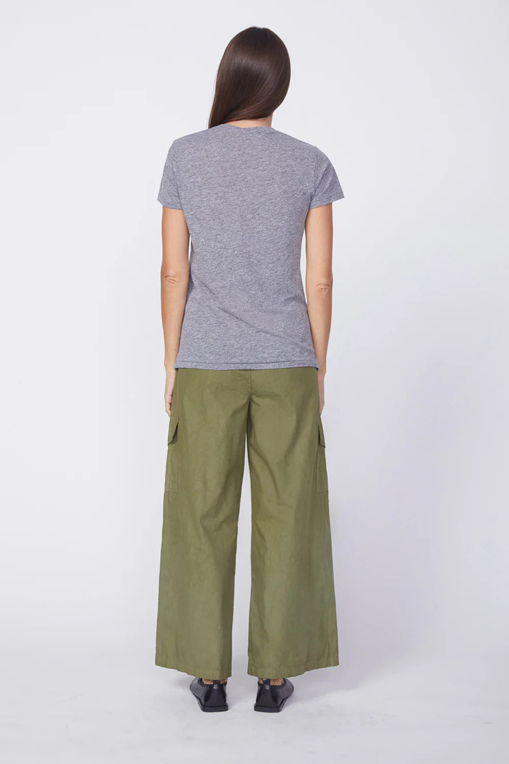 BAILEY/44 Women's Stateside Triblend Short Sleeve V-Neck in Heather Grey