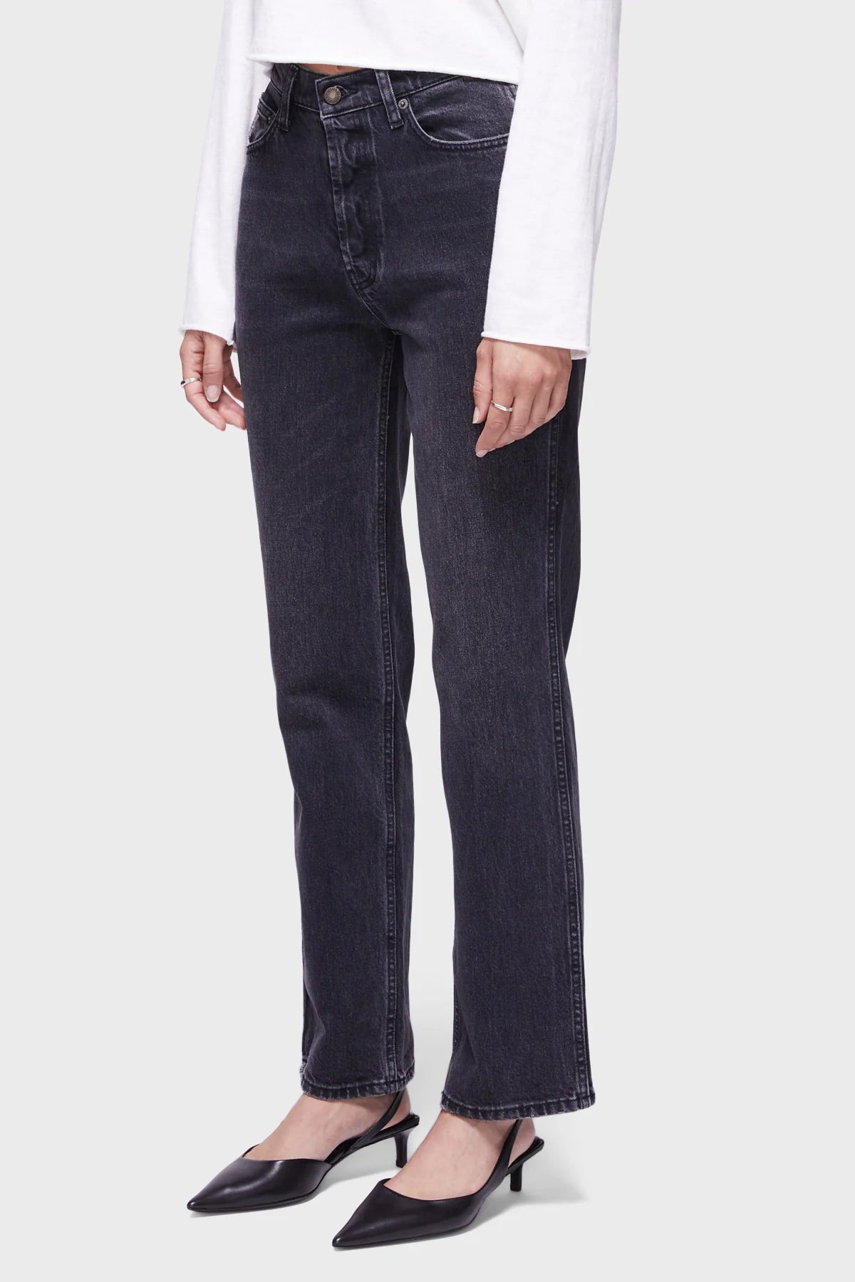 BAILEY/44 Women's DSTLD Women's RLXD Straight Jean