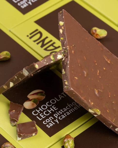 Pampa Direct Rapanui Milk Chocolate Pistachio Salt & Caramel Bar, 100 g / 3.53 oz