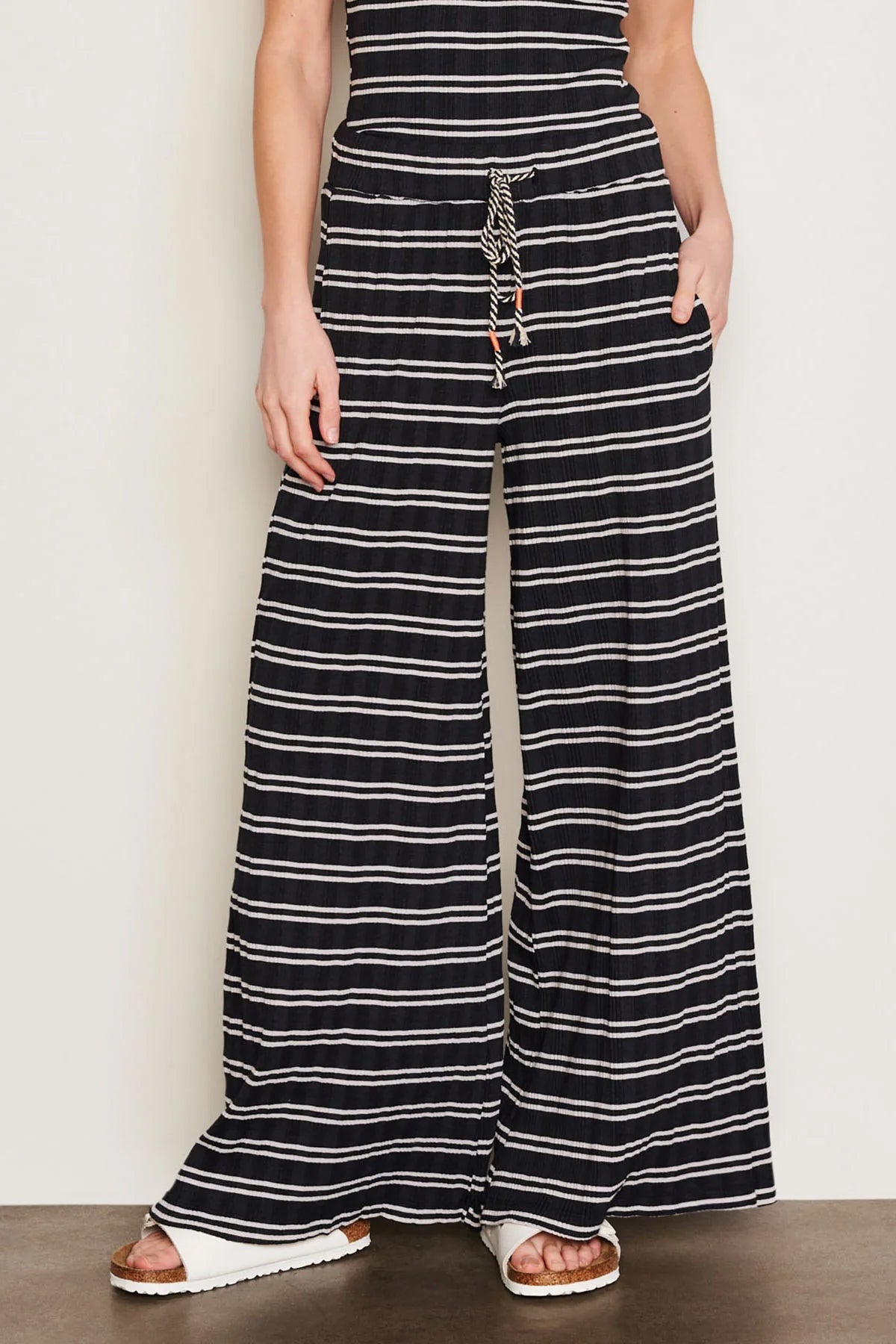 BAILEY/44 Women's Sundry Variegated Rib Stripe Wide Leg Pant in Deep Navy