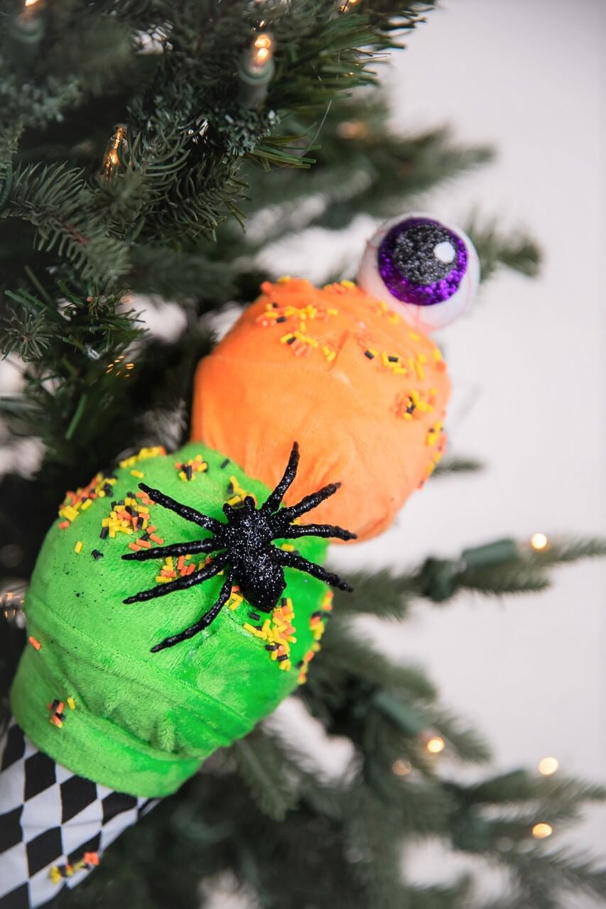 Decorator's Warehouse 12” Ice Cream Ornament
