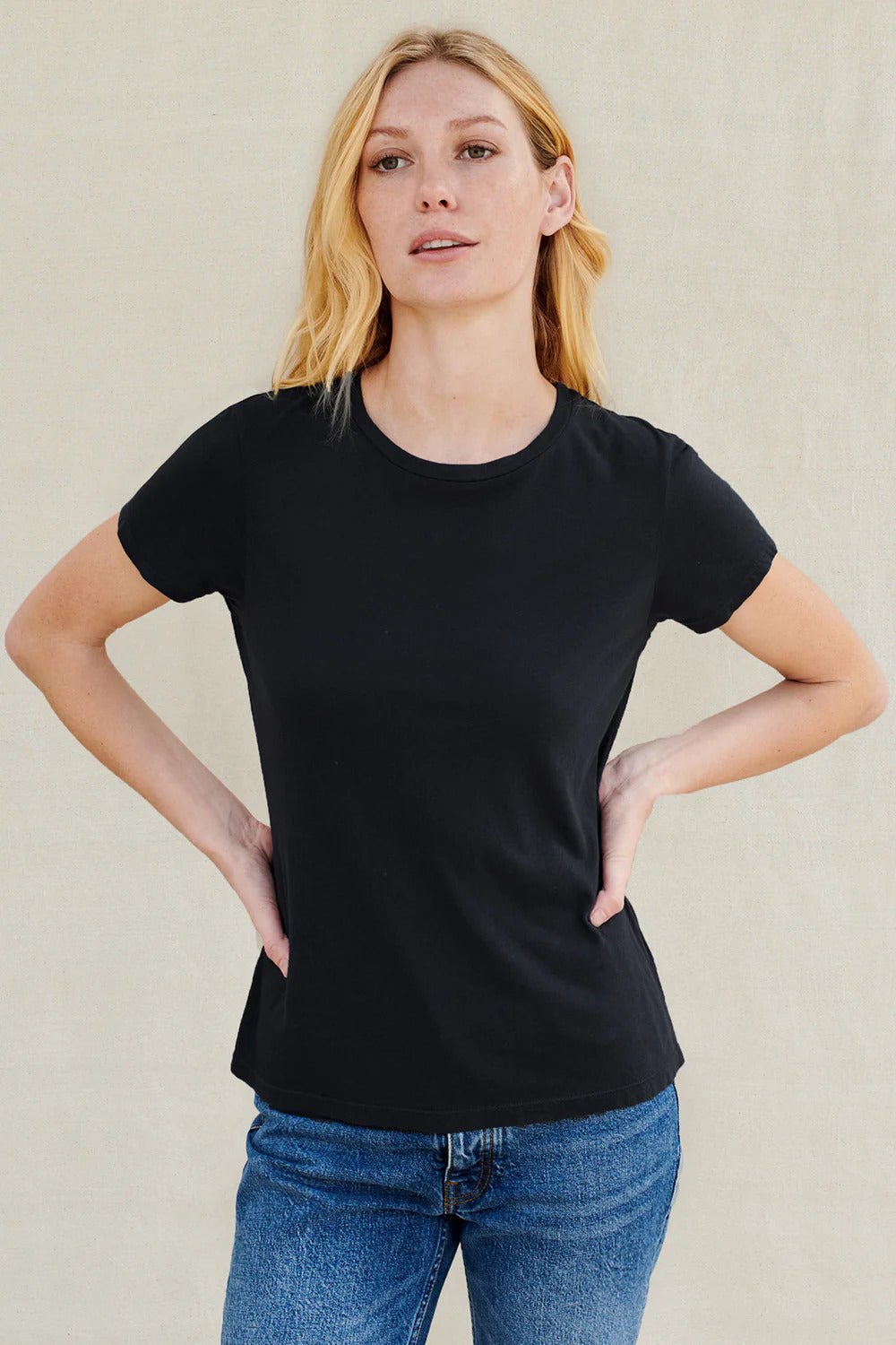 BAILEY/44 Women's Sundry Tee in Black