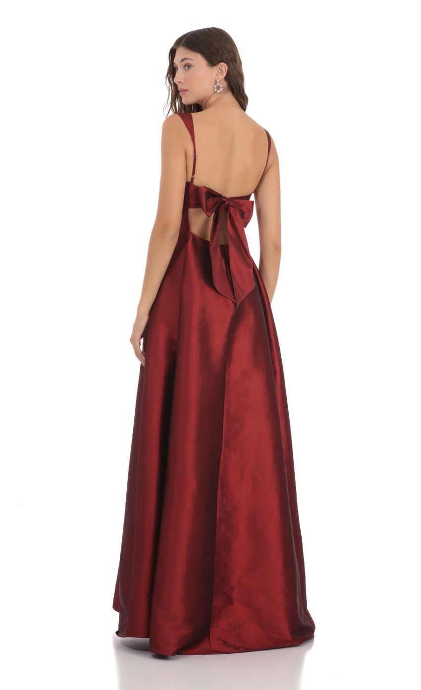 Lucy In The Sky Square Neck Fit and Flare Gown in Maroon