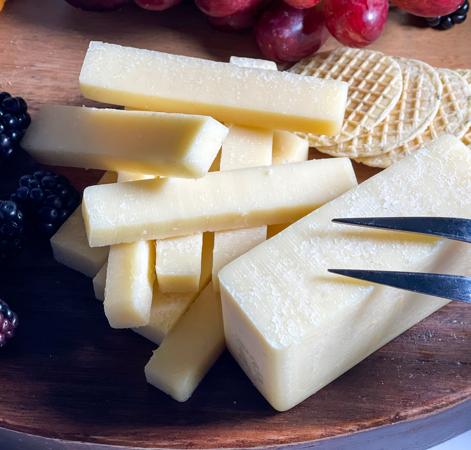 Dorothy Lane European Cheese Flight