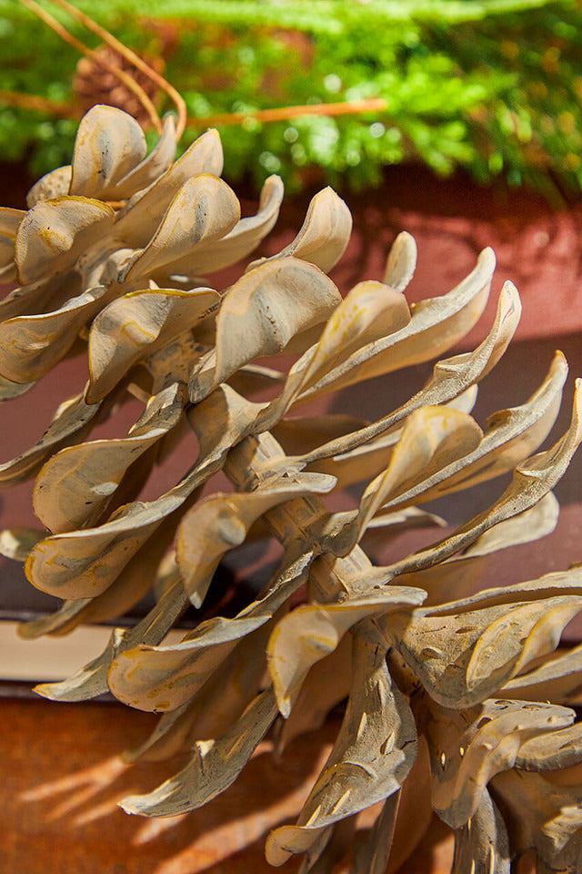 Decorator's Warehouse8” Plastic Sequoia Pinecone with Wire Ornament
