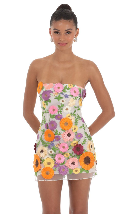 Lucy In The Sky 3-D Floral Strapless Dress in White