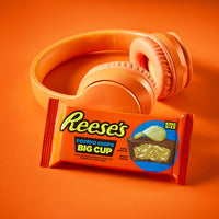 REESES BIG CUP Milk Chocolate Peanut Butter Cups with Potato Chips King Size Candy Bar 2.6oz Candy Bar