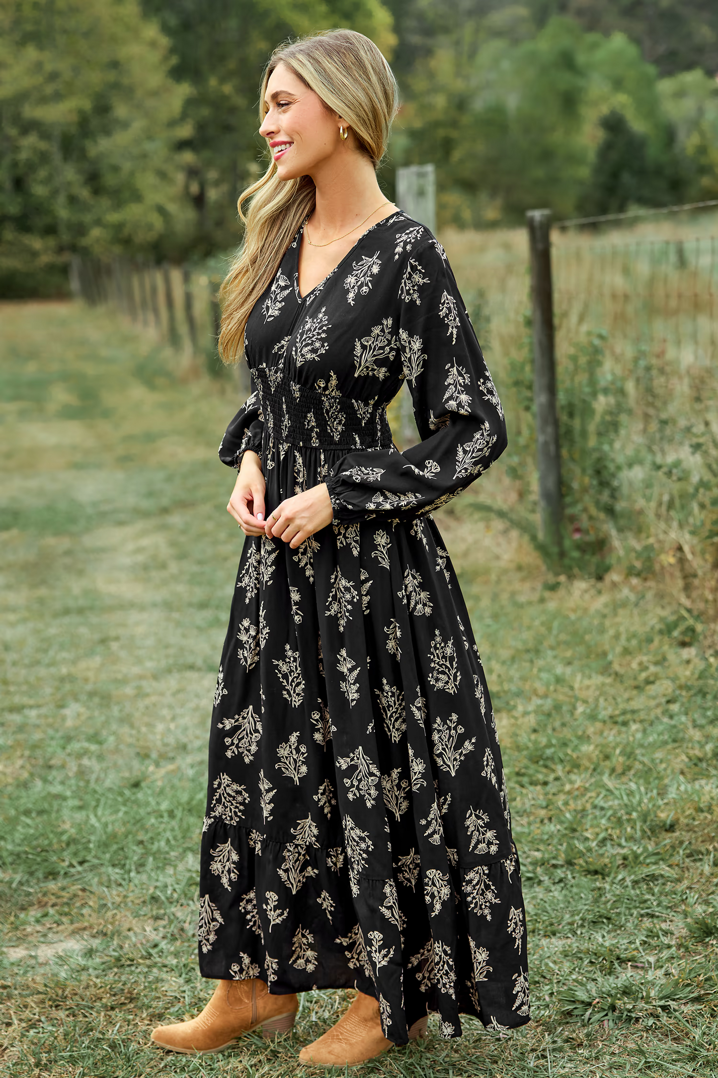 Cupshe Black Floral V-Neck Puff Sleeve Maxi Dress