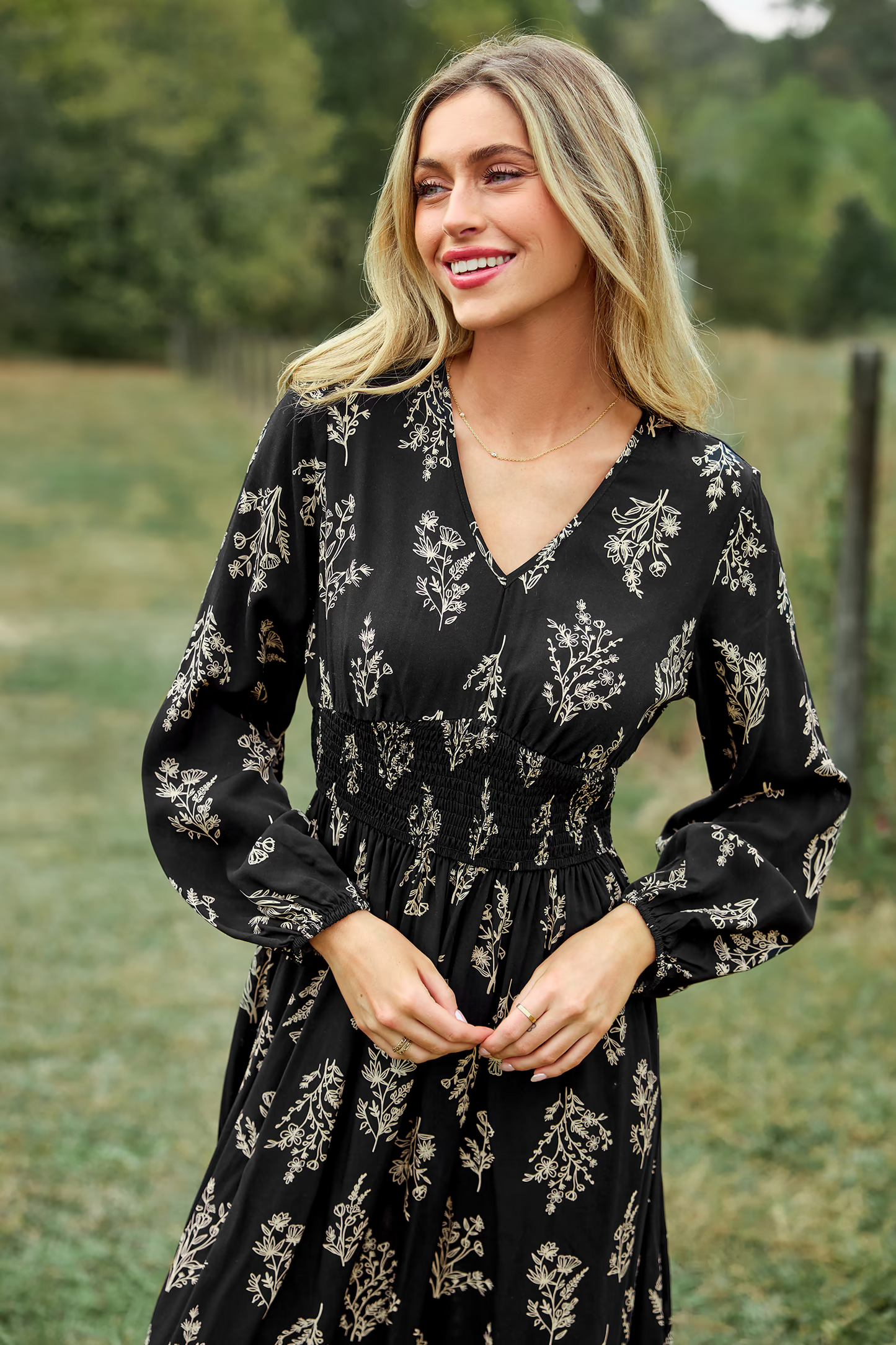 Cupshe Black Floral V-Neck Puff Sleeve Maxi Dress