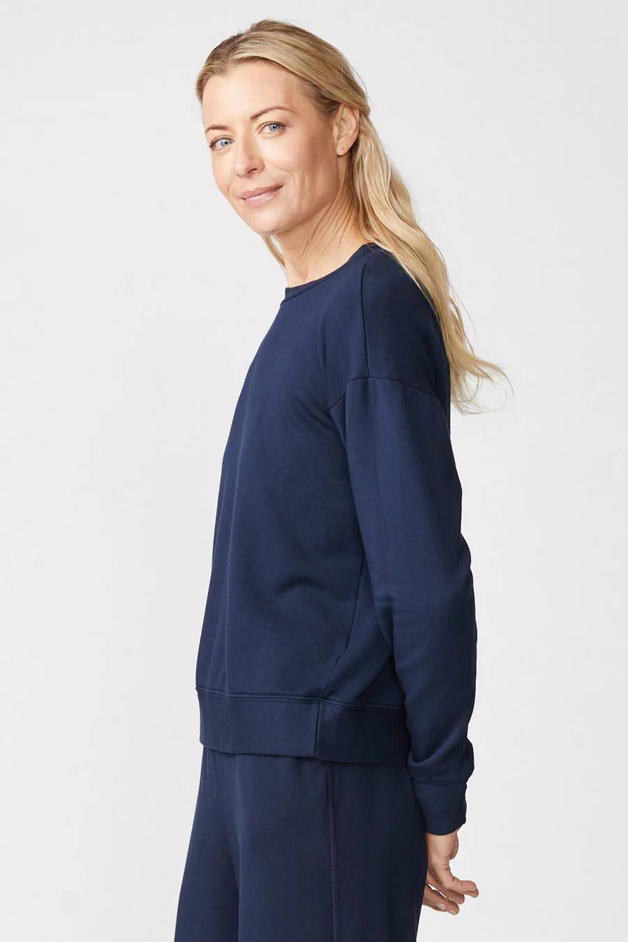 BAILEY/44 Women's Stateside Softest Fleece Crewneck Sweatshirt