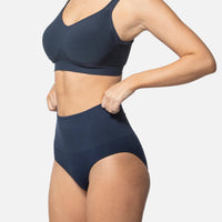 Underoutfit Women's Smoothing At Waist Brief