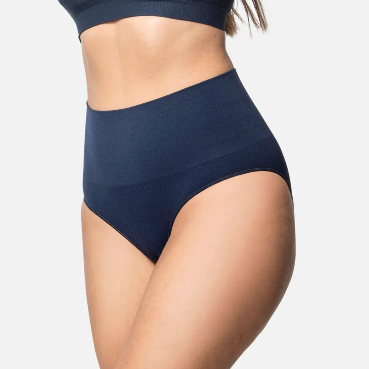 Underoutfit Women's Smoothing At Waist Brief