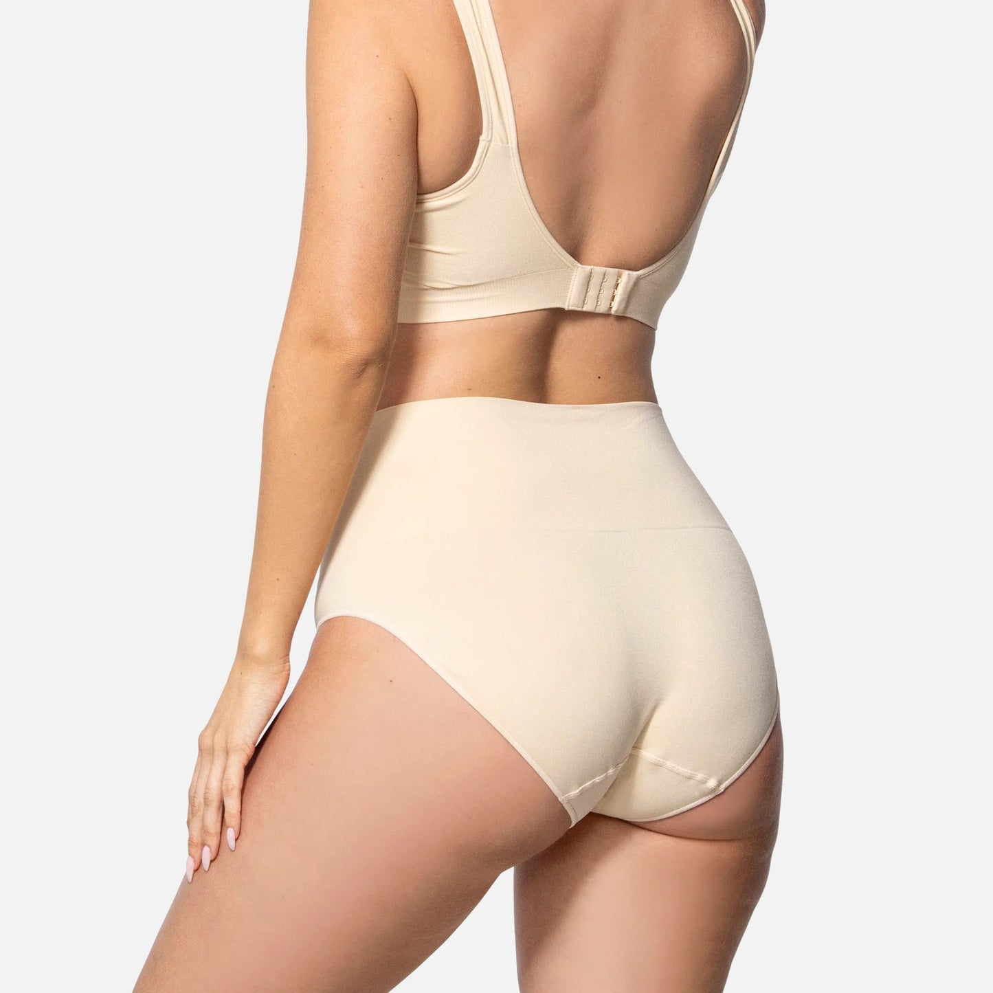 Underoutfit Women's Smoothing At Waist Brief