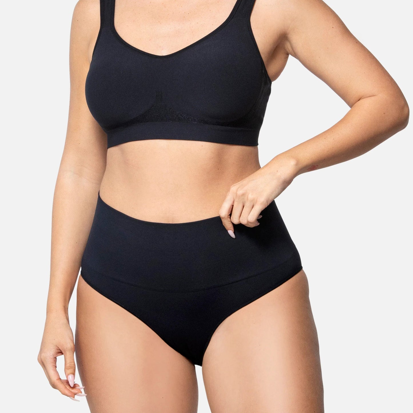 Underoutfit Women's Smoothing At Waist Brief