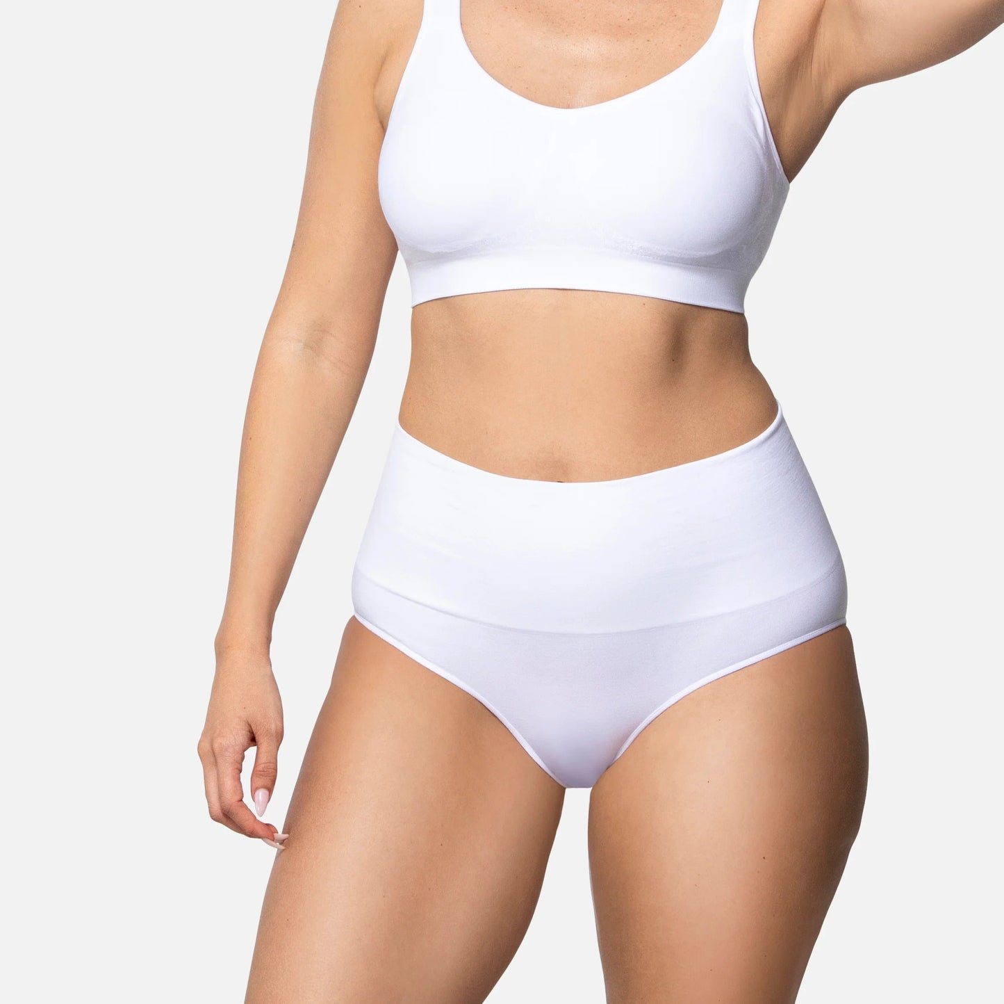 Underoutfit Women's Smoothing At Waist Brief