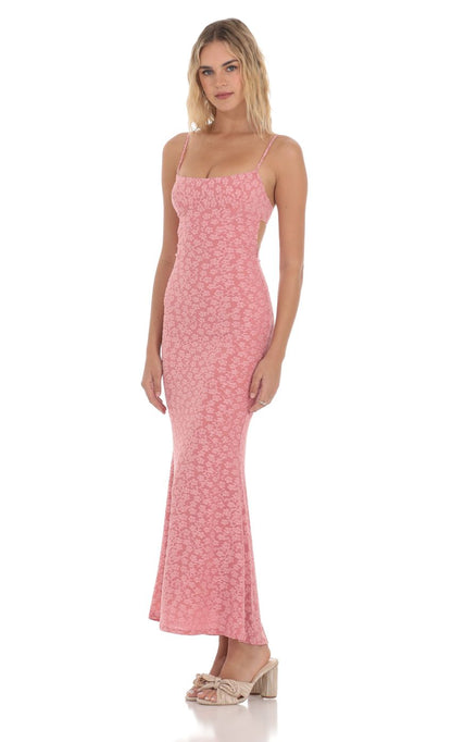 Lucy In The Sky Textured Floral Maxi Dress in Pink