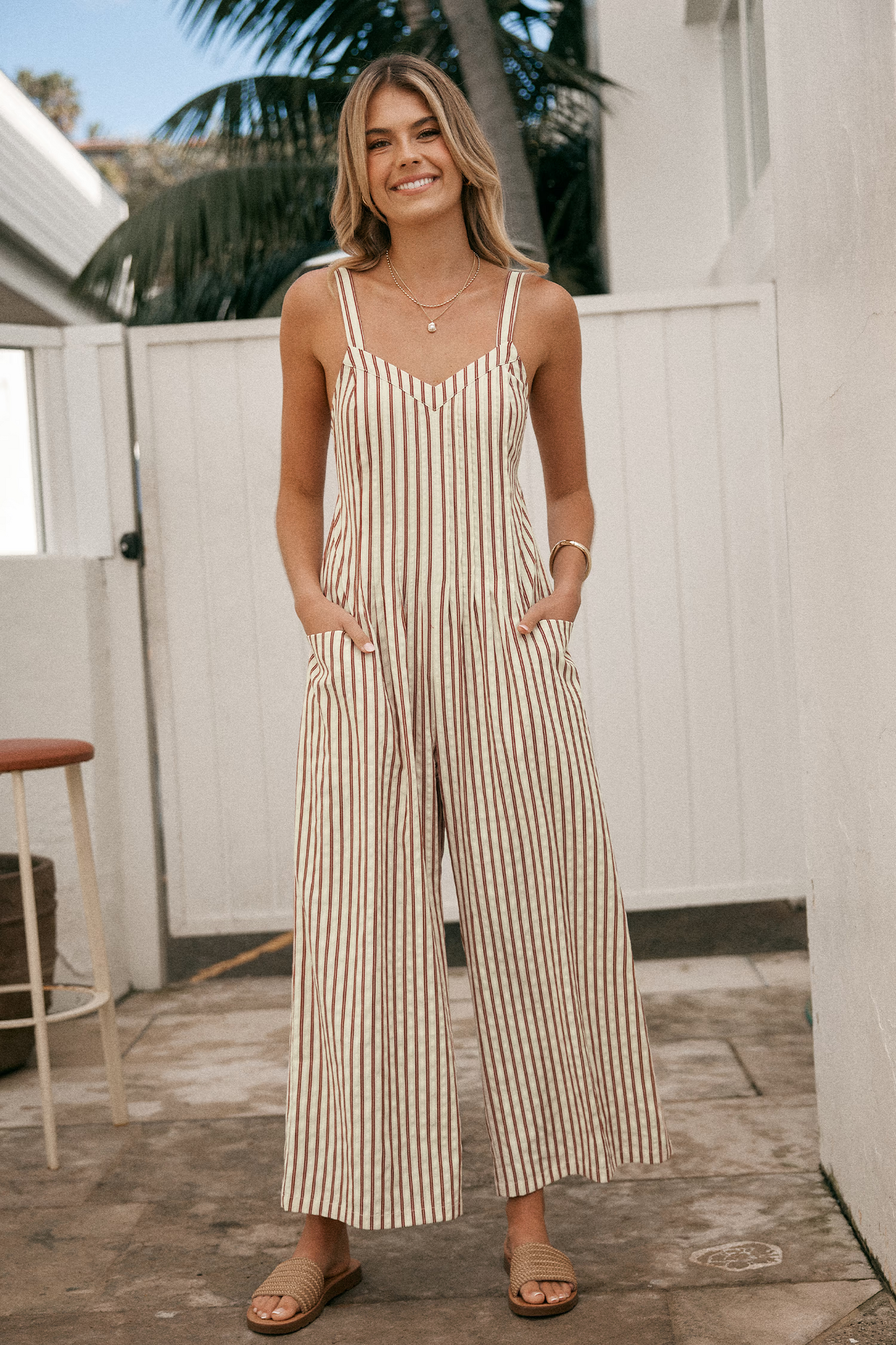 Cupshe Striped Sleeveless V-Neck Wide Leg Jumpsuit