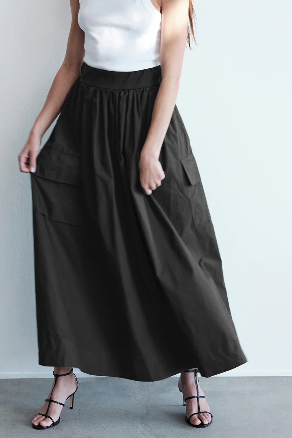 BAILEY/44 Women's Stateside Structured Poplin Cargo Skirt in Black