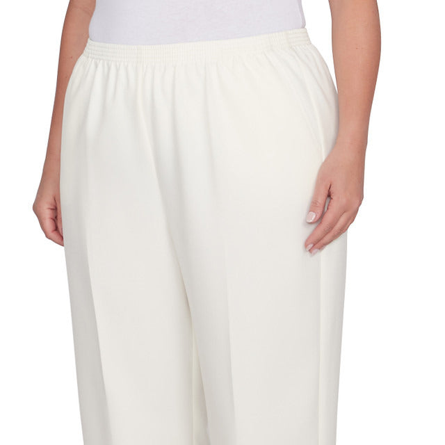 Alfred Dunner Plus Women's Classic Accord Elastic Waist Short Length Pant