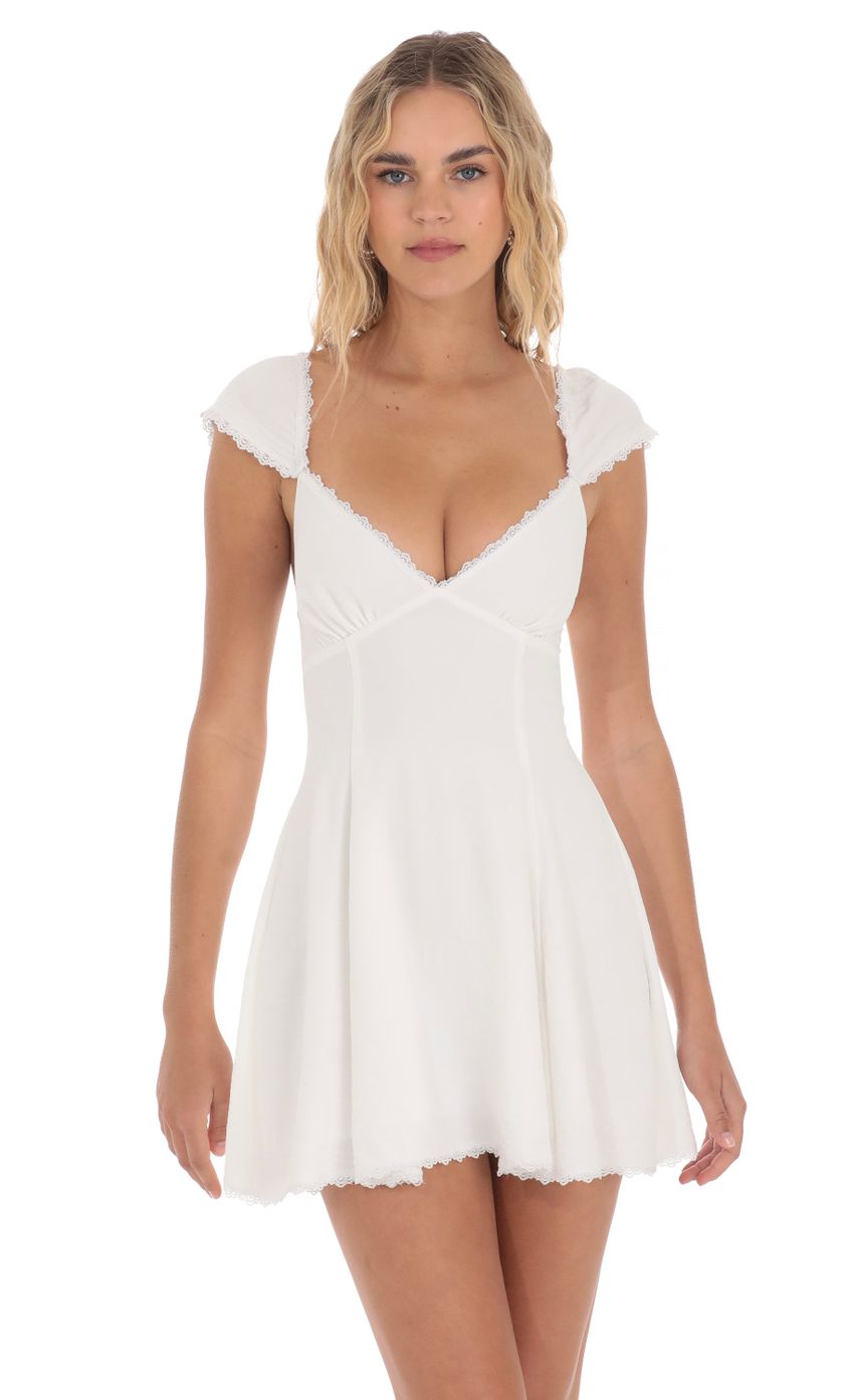 Lucy In The Sky Lace Trim Cap Sleeve Dress in White