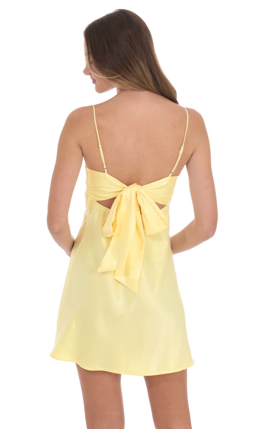 Lucy In The Sky Satin Sweetheart Neck Dress in Yellow