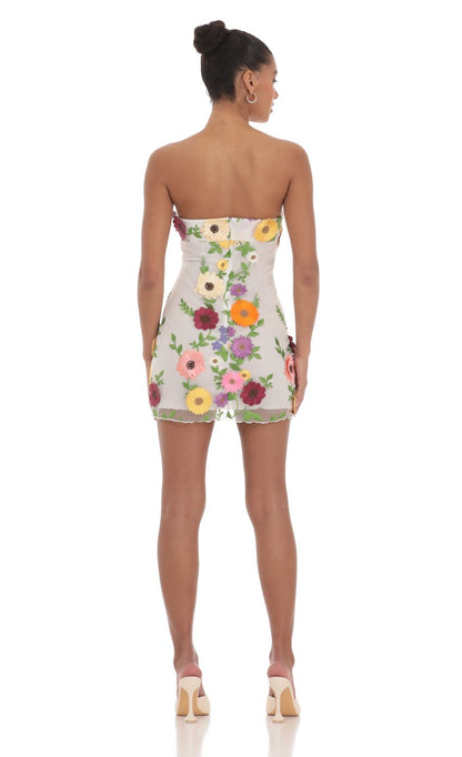 Lucy In The Sky 3-D Floral Strapless Dress in White