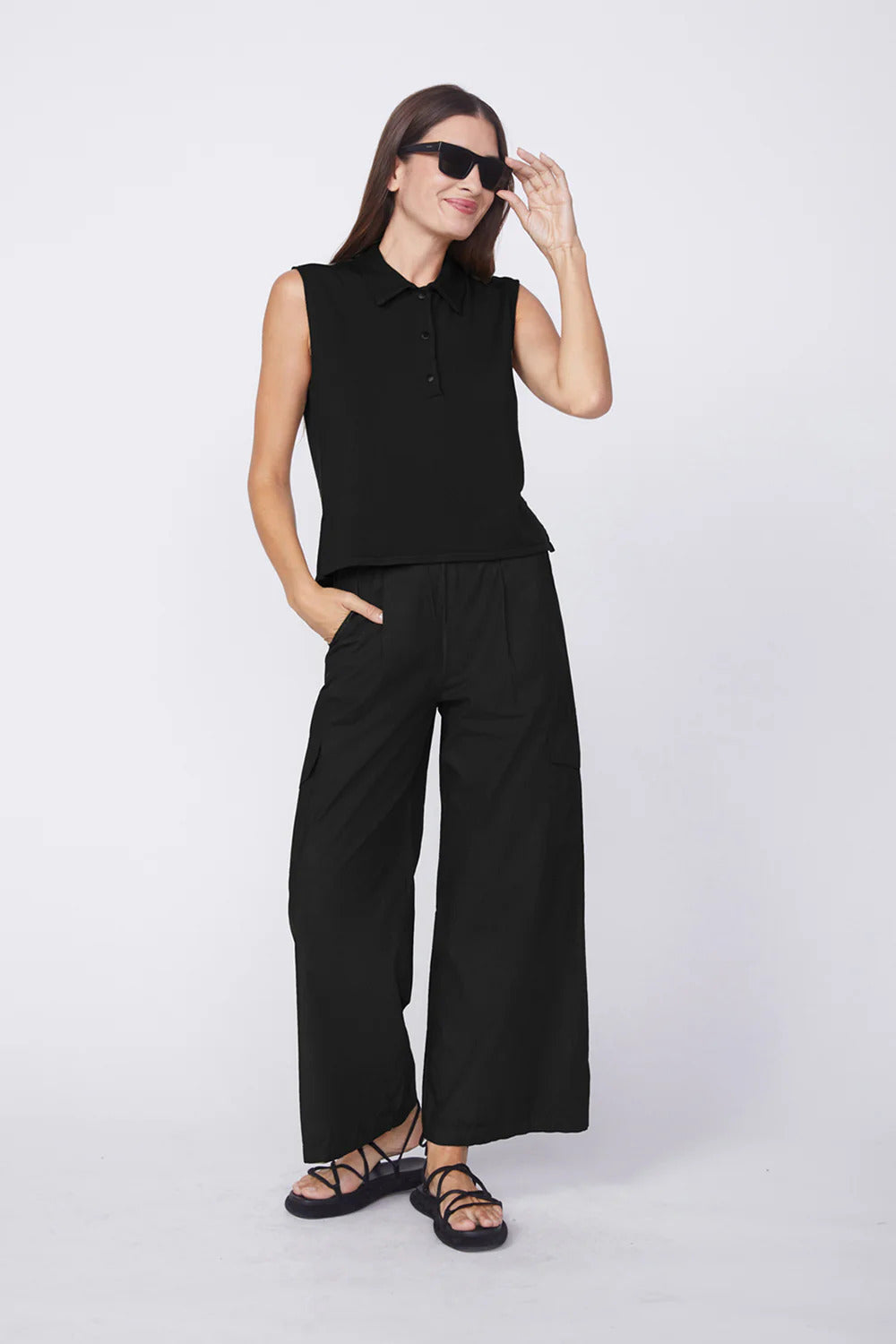 BAILEY/44 Women's Stateside Fine Poplin Wide Leg Cargo Pant in Black