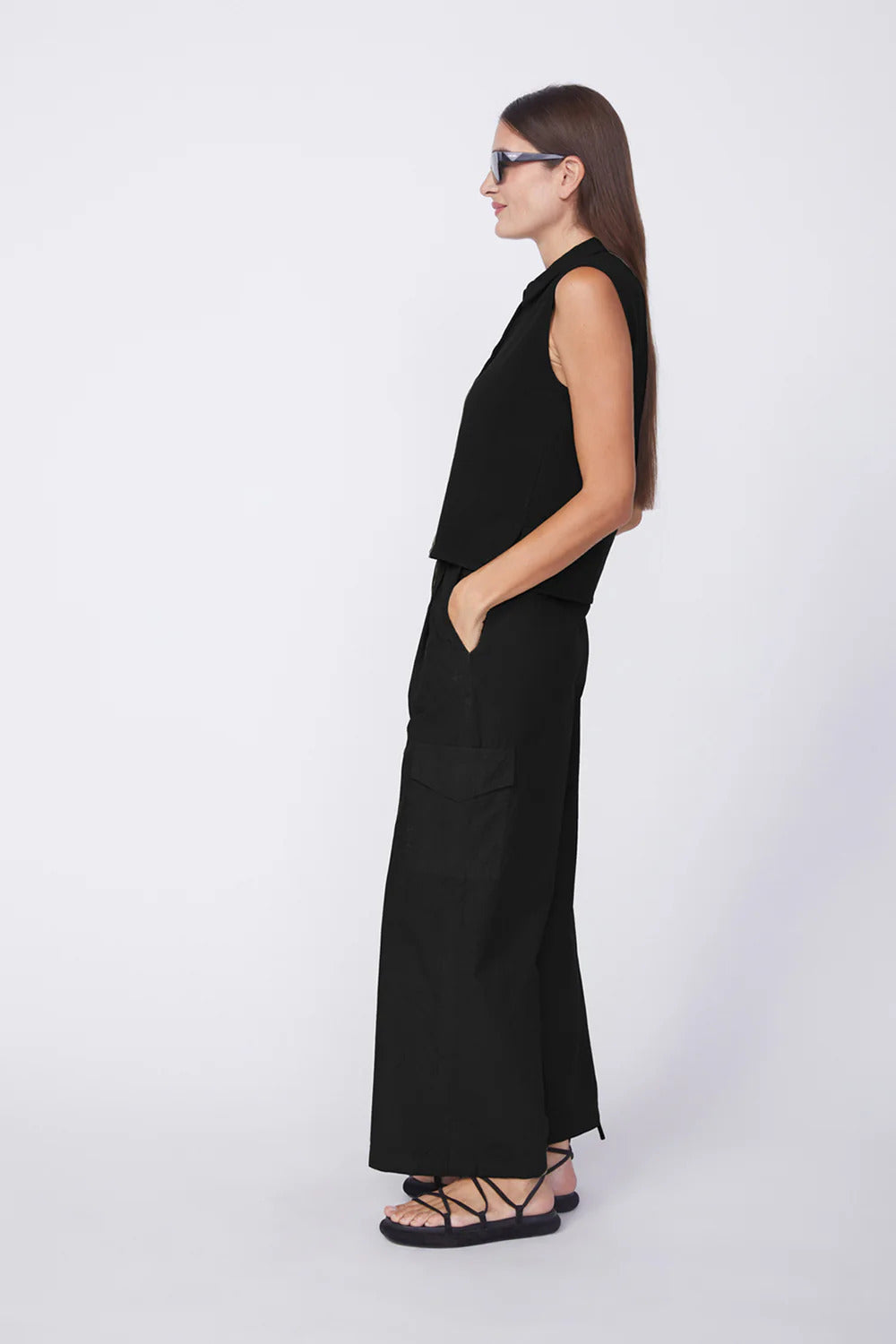 BAILEY/44 Women's Stateside Fine Poplin Wide Leg Cargo Pant in Black