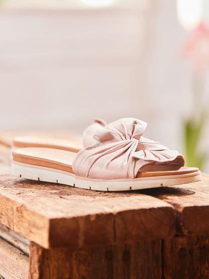 April Cornell Women's Lavona Sandal