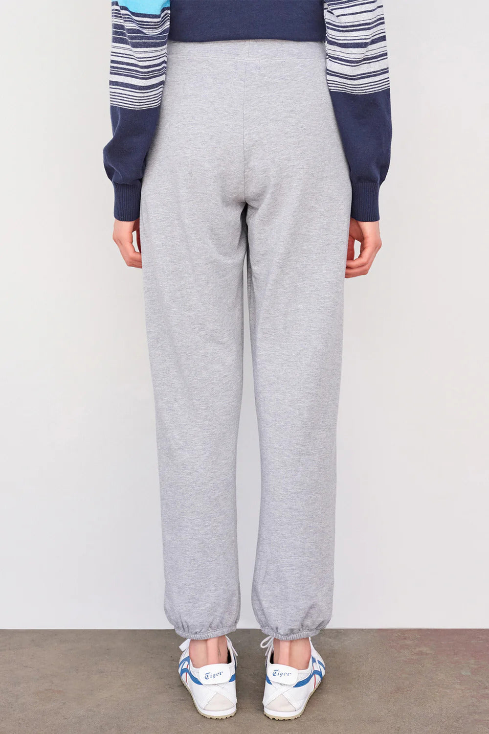 BAILEY/44 Women's Sundry Weekend Lounge Sweatpant in Heather Grey