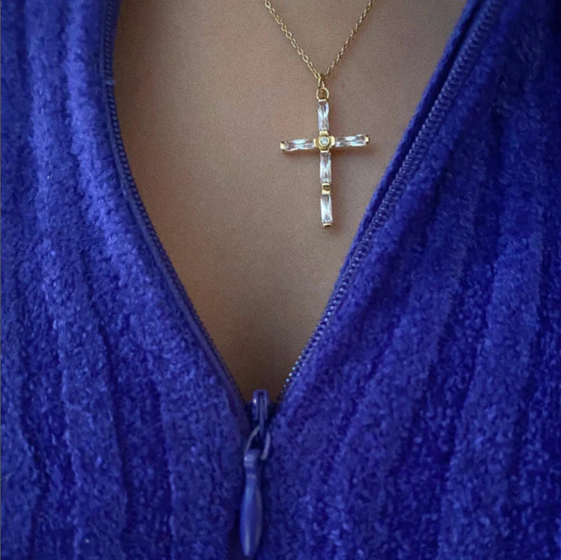ARGENTO VIVO THE CELIA CROSS NECKLACE