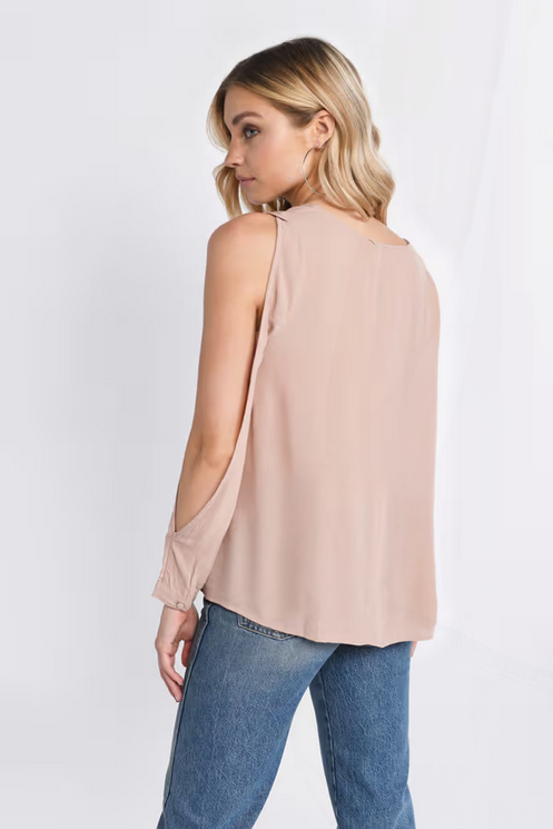 Tobi Women's Maci Cold Shoulder Blouse