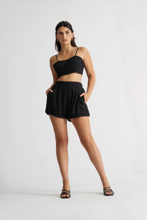 Tobi Women's Jennifer Crop Top and Short Set - Black