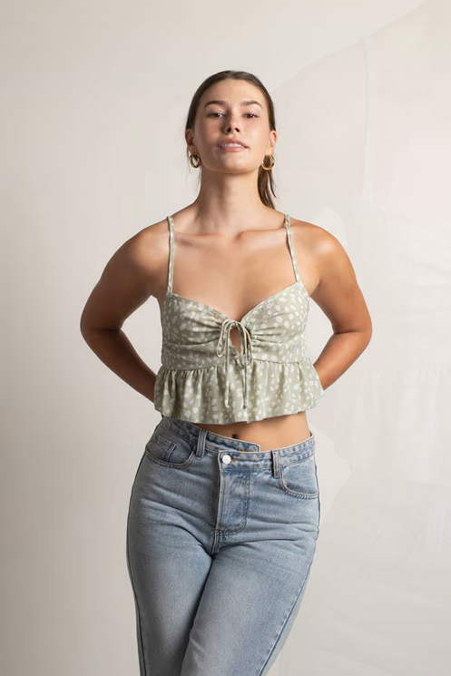 Tobi Women's Shuffle Around Crop Top - Sage