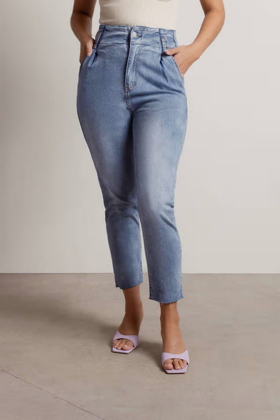 Tobi Women's Cheviot Hills Tapered Jeans - Light Wash