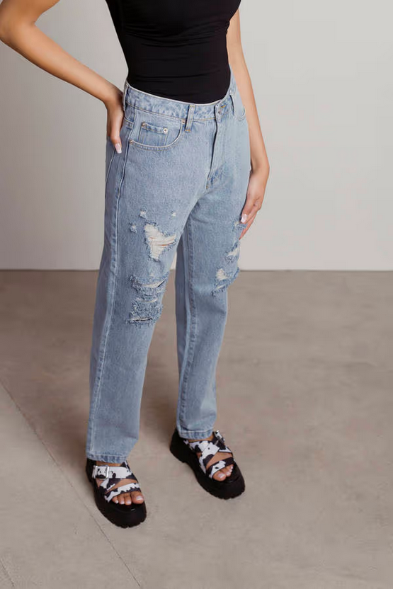 Tobi Women's Elysian Heights Distressed Jeans - Light Wash