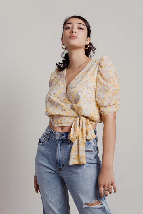 Tobi Women's Find Floral Blouse - Yellow Multi