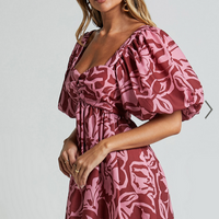 Showpo Lydie Mini Dress - Sweetheart Short Balloon Sleeve Ruched Bodice Dress in Whirlwind Floral Print