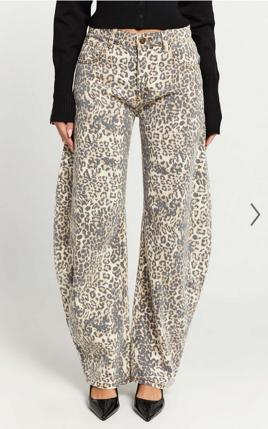 Showpo Lioness - Horseshoe Jean in Leopard Fade