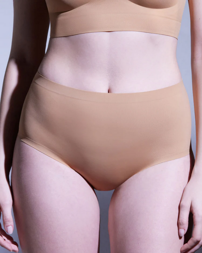 EBY Wireless Bralette - Seamless wireless & High Waisted set in Sunkissed