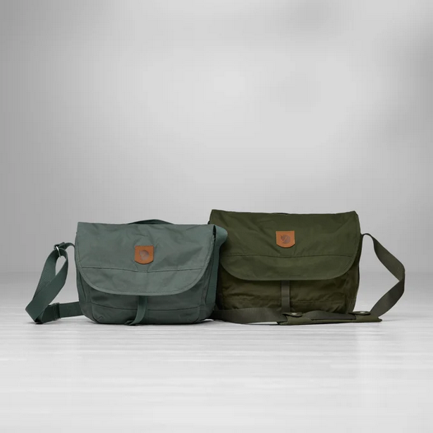 Fjallraven Everyday Outdoor Greenland Shoulder Bag  662 - Deep Forest