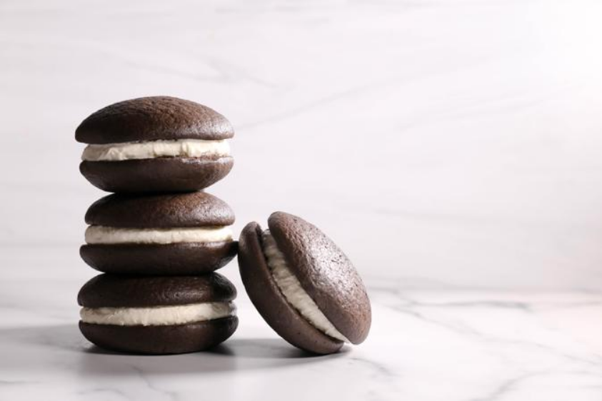 Dorothy Lane Whoopie Pies - 4 Count
