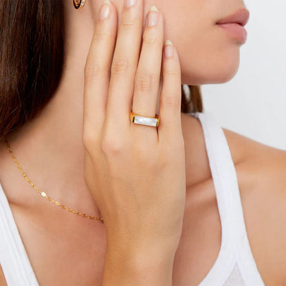 ARGENTO VIVO THE ELLE MOTHER OF PEARL RING