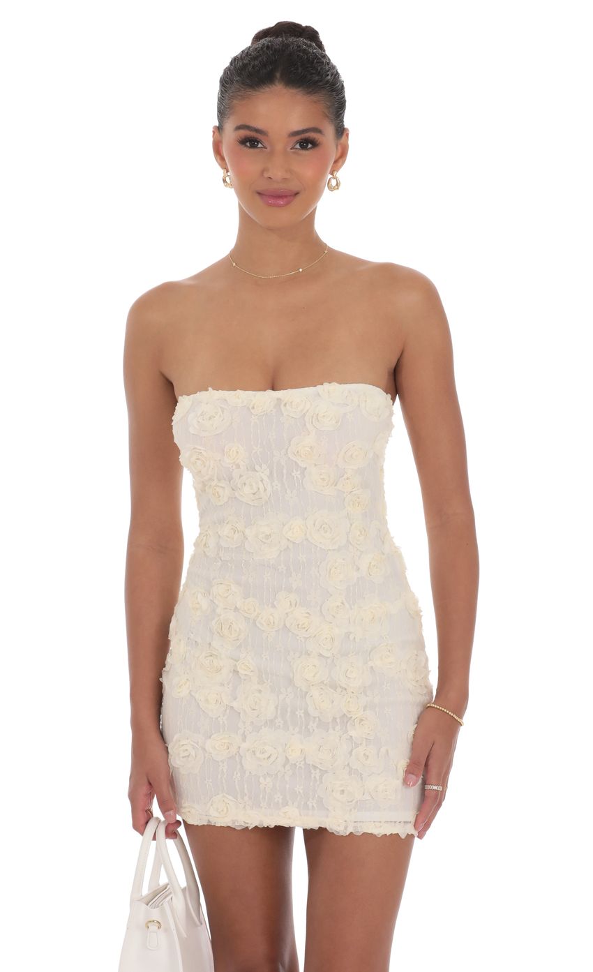 Lucy In The Sky Textured Floral Strapless Dress in Cream