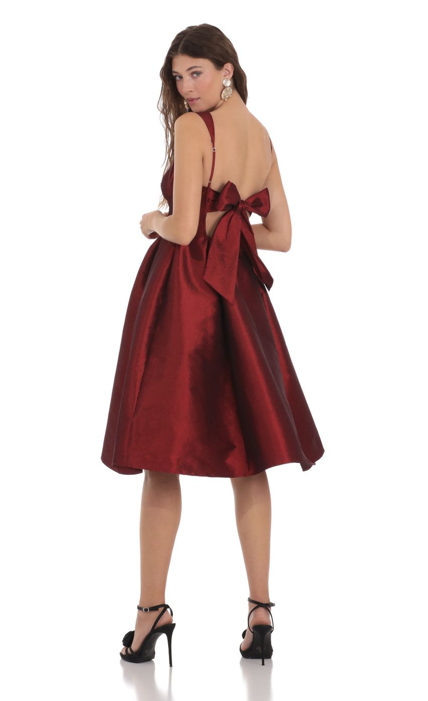 Lucy In The Sky Square Neck Flare Midi Dress in Maroon