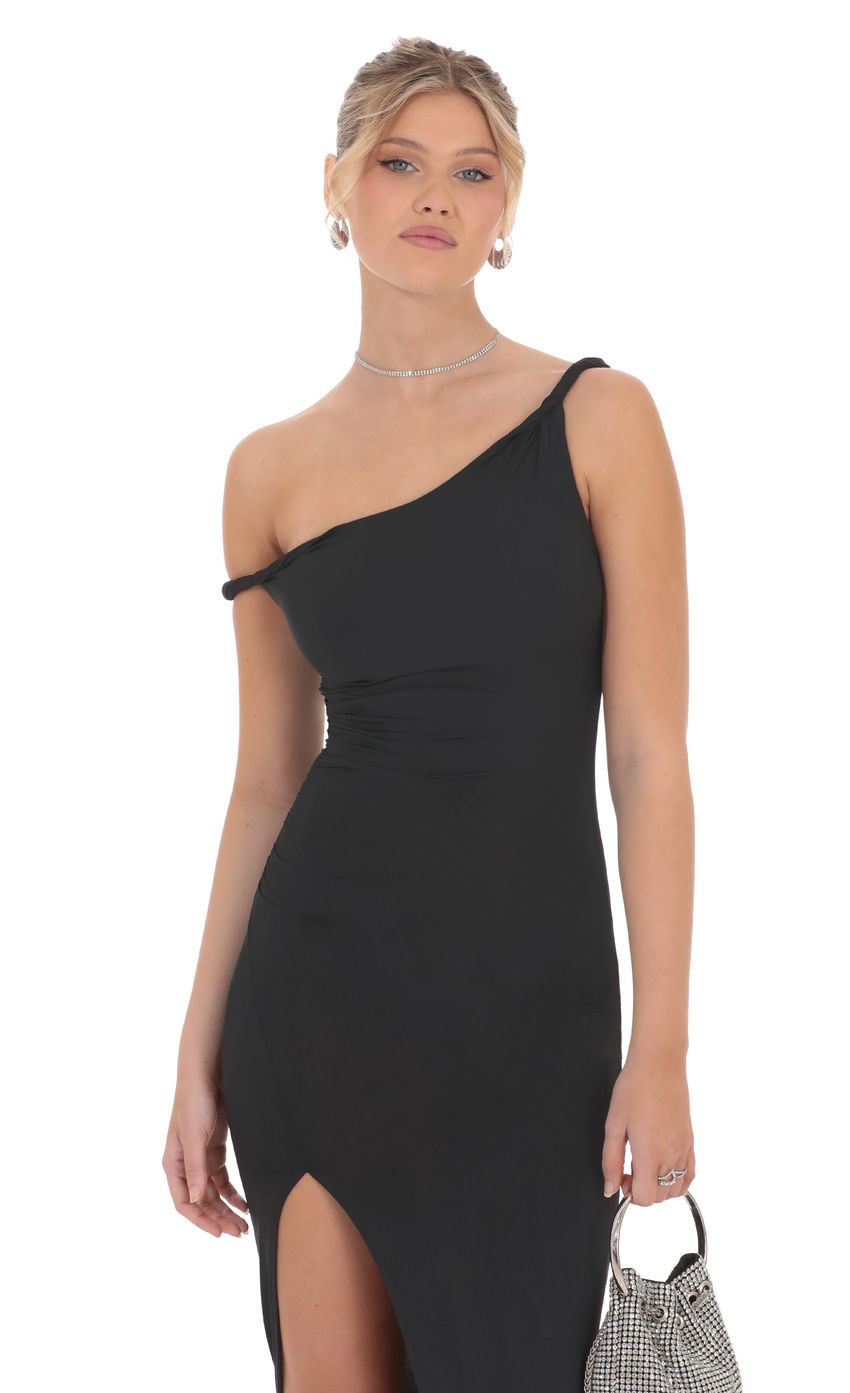 Lucy In The Sky Twist Off Should Maxi Dress in Black