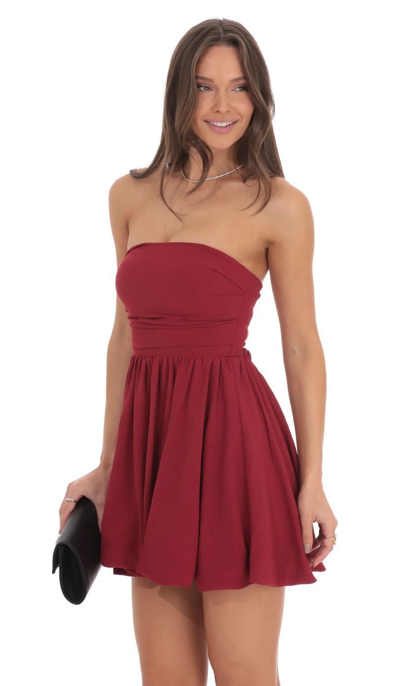 Lucy In The Sky Strapless Bubble Dress in Maroon