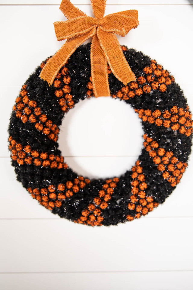 Decorator's Warehouse 16.5” Halloween Berry Wreath